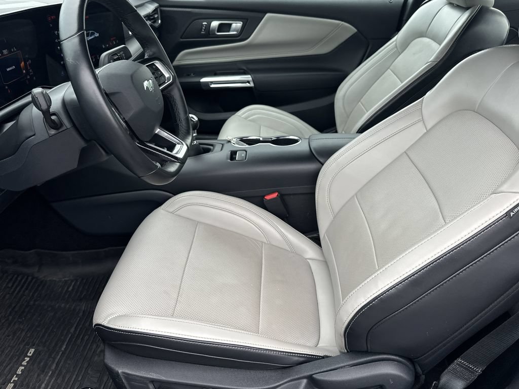 Used 2024 Ford Mustang GT Premium RWD image 13