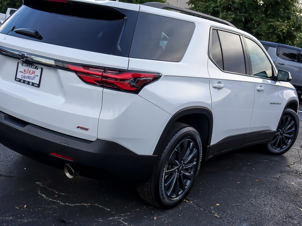 Used 2023 Chevrolet Traverse RS w/ LPO, Floor Liner Package AWD/4WD image 8