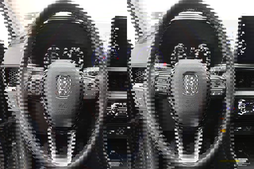 Used 2025 Honda CR-V EX-L image 17