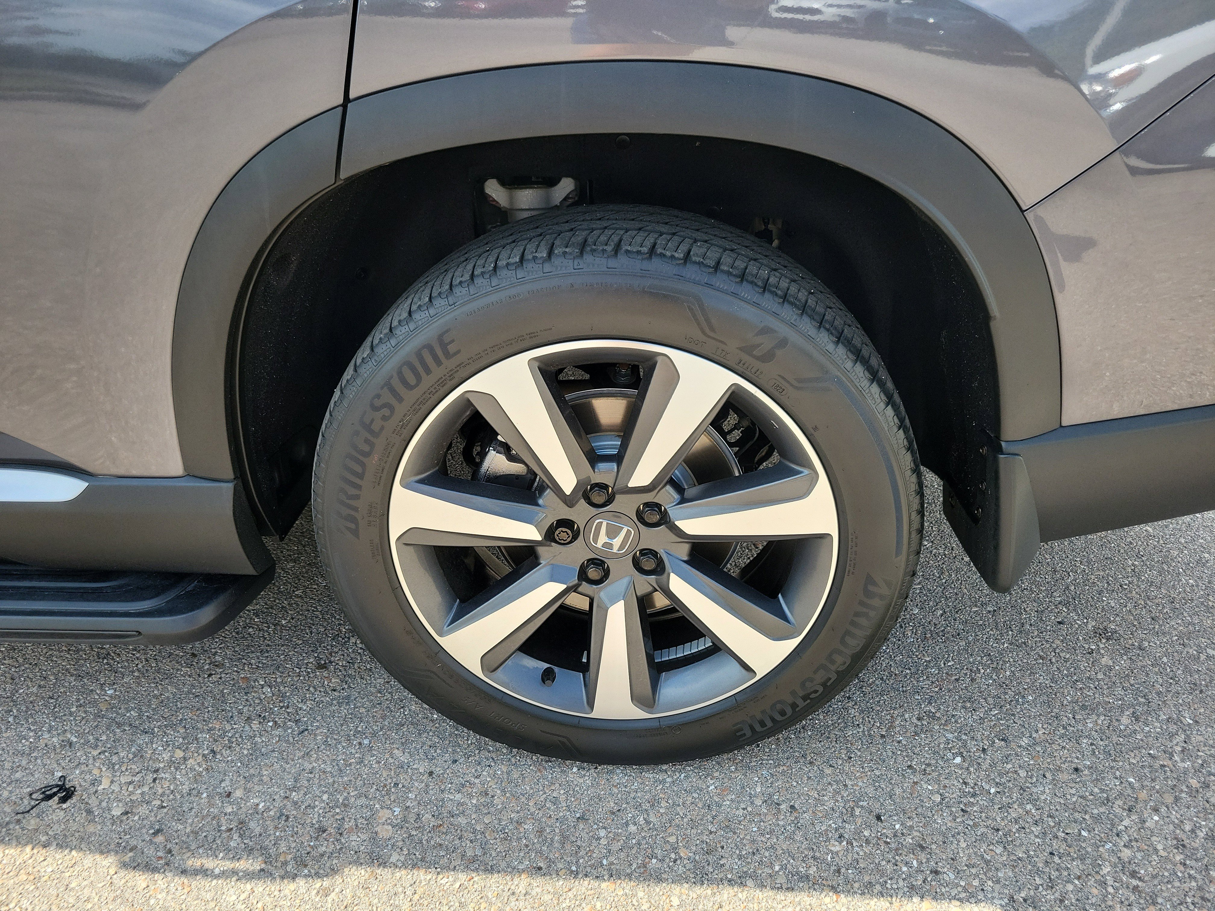 Certified 2024 Honda Pilot Elite image 9