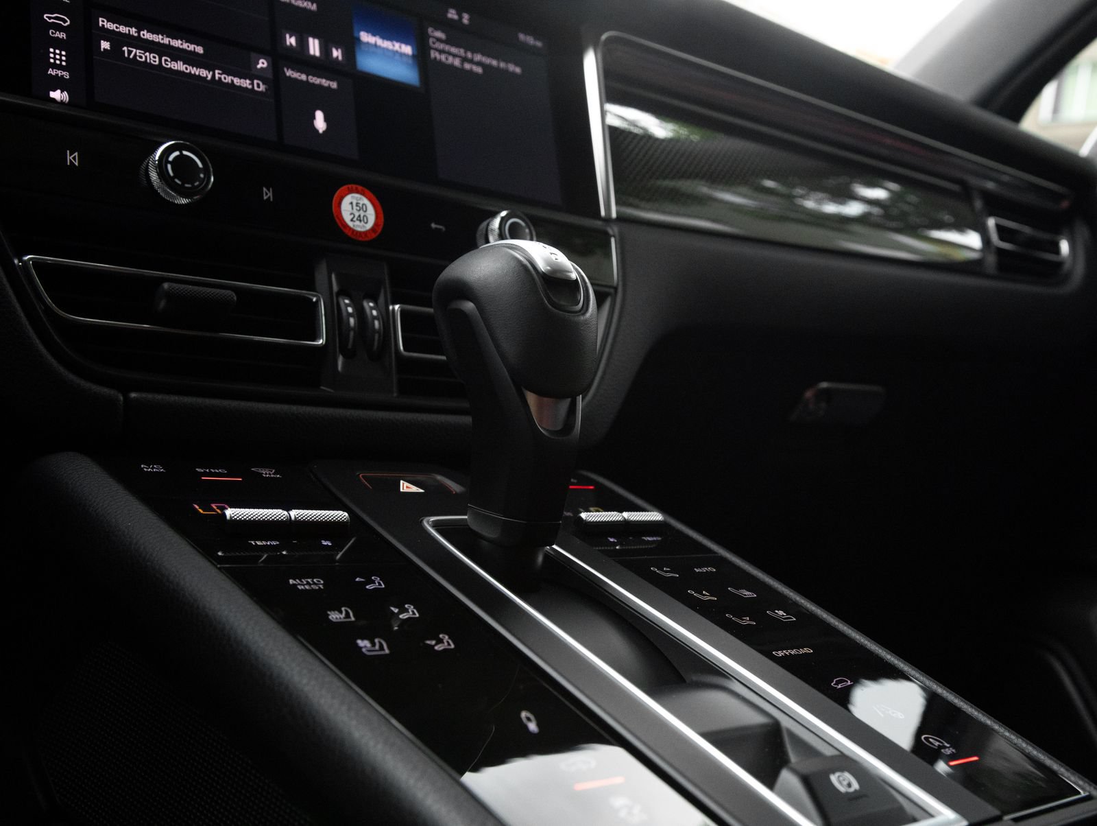 Certified 2023 Porsche Macan S AWD/4WD image 26