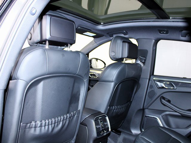 Used 2024 Porsche Macan GTS image 22