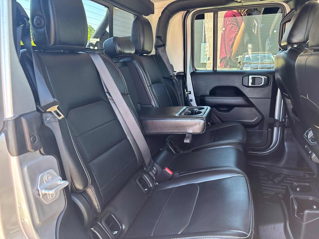 Used 2020 Jeep Gladiator Overland AWD/4WD image 27