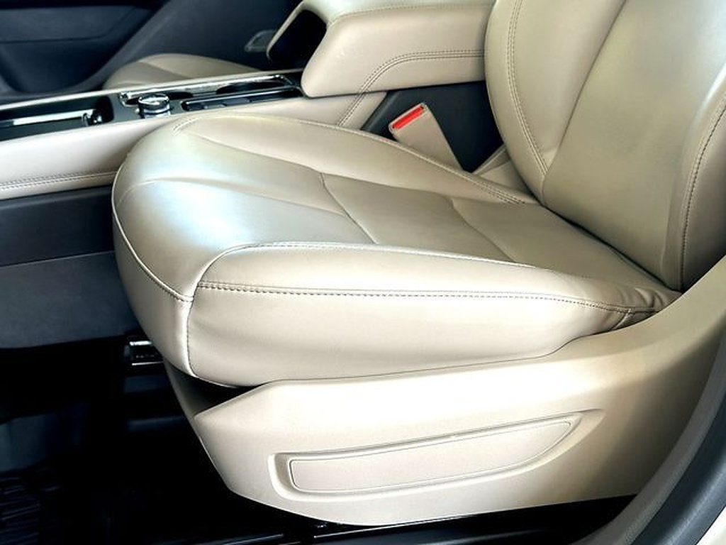 Used 2023 Lincoln Corsair FWD image 13