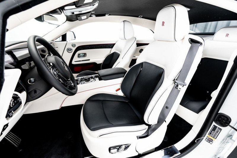 Used 2024 Rolls-Royce Spectre w/ Spectre Launch Package image 27