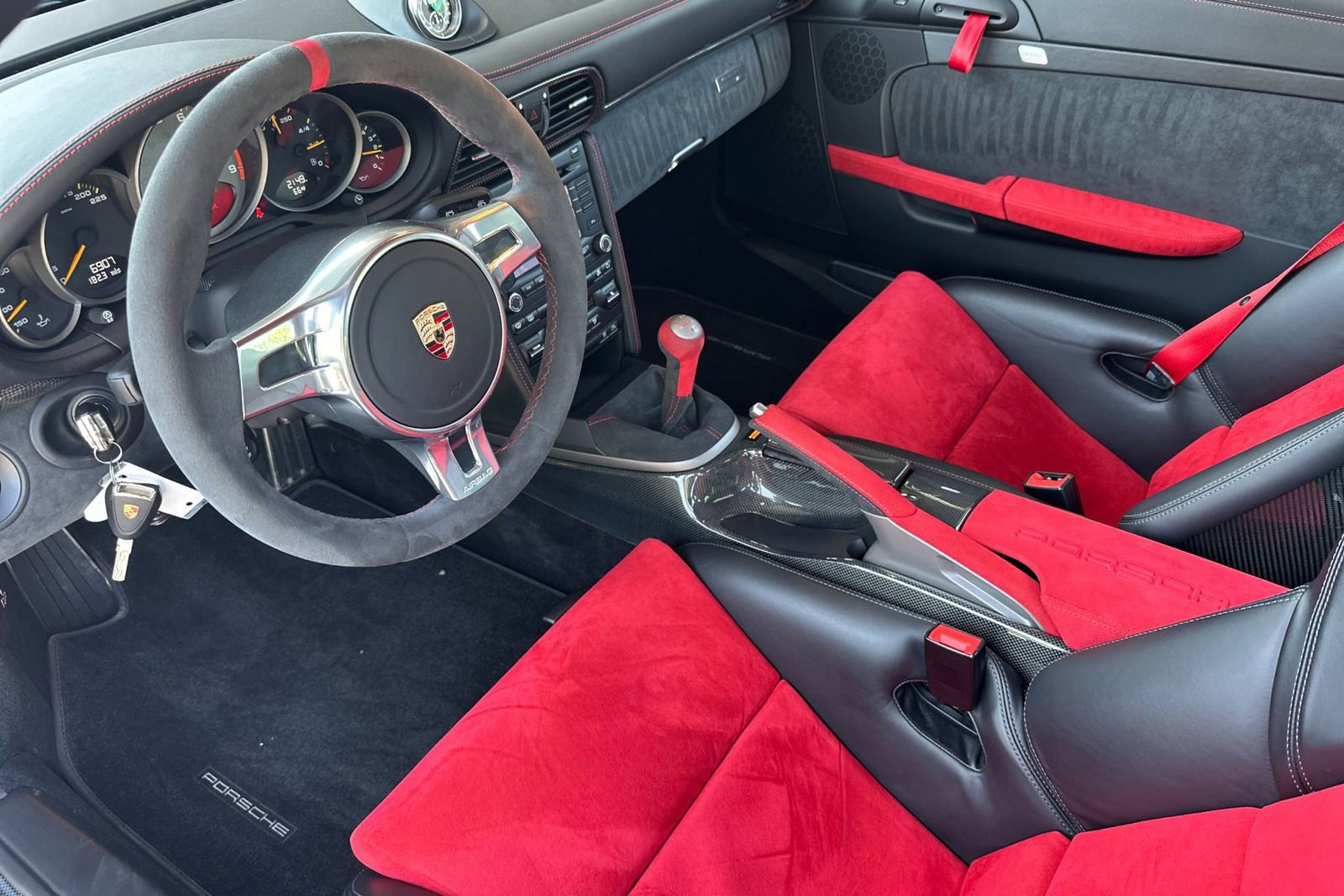 Used 2011 Porsche 911 GT3 RS 4.0 RWD image 4
