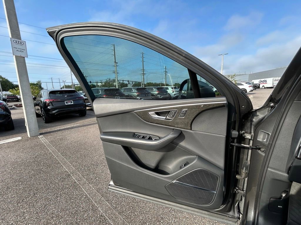 Used 2021 Audi Q7 3.0T Premium Plus w/ Executive Package image 65
