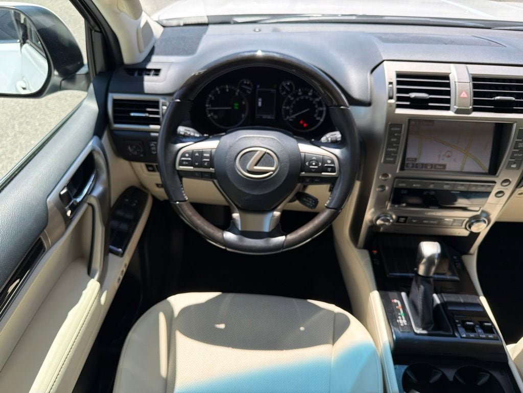 Used 2020 Lexus GX 460 Premium w/ Premium Package AWD/4WD image 21