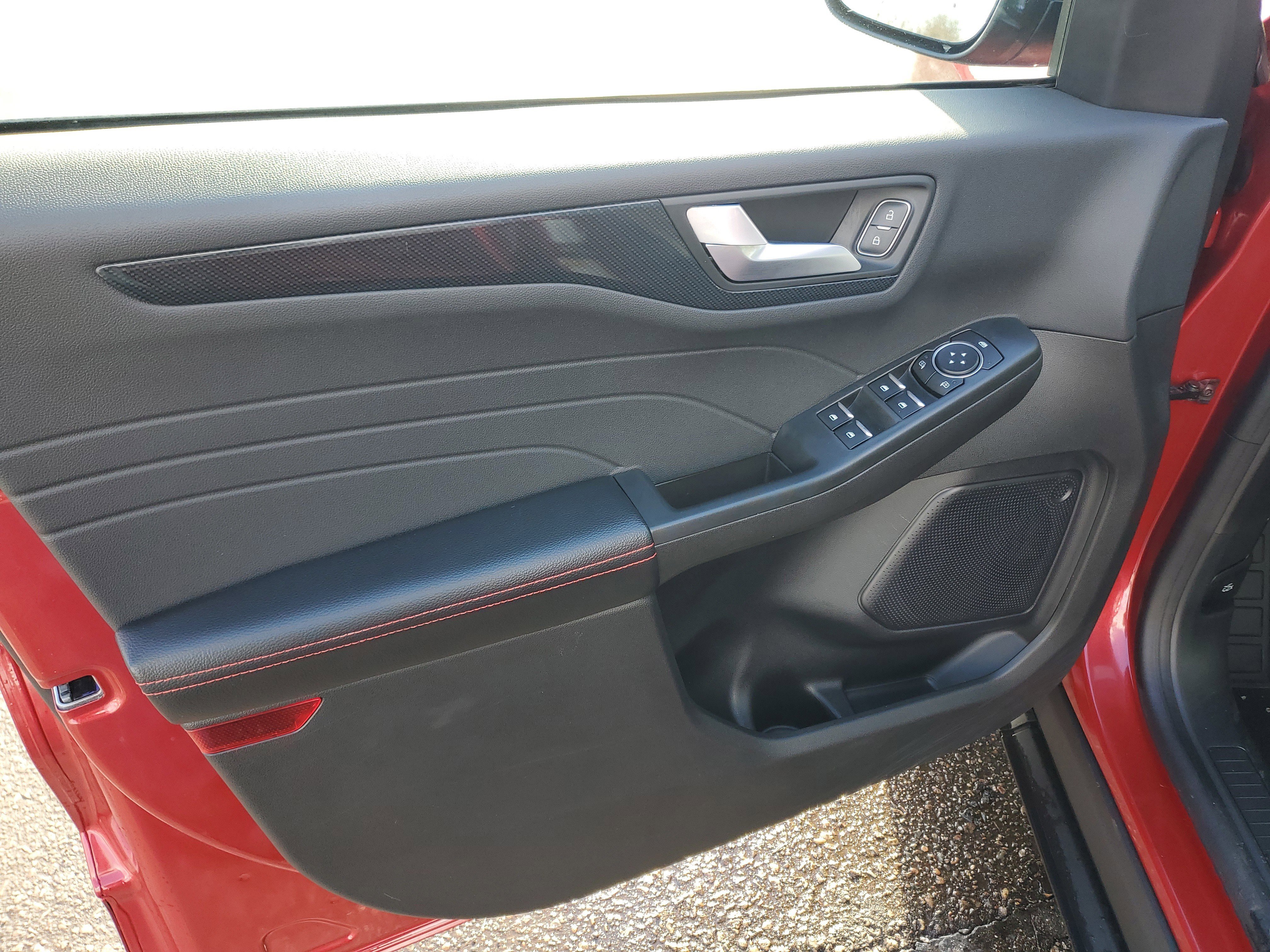 Used 2023 Ford Escape ST-Line w/ Tech Pack #1 image 10