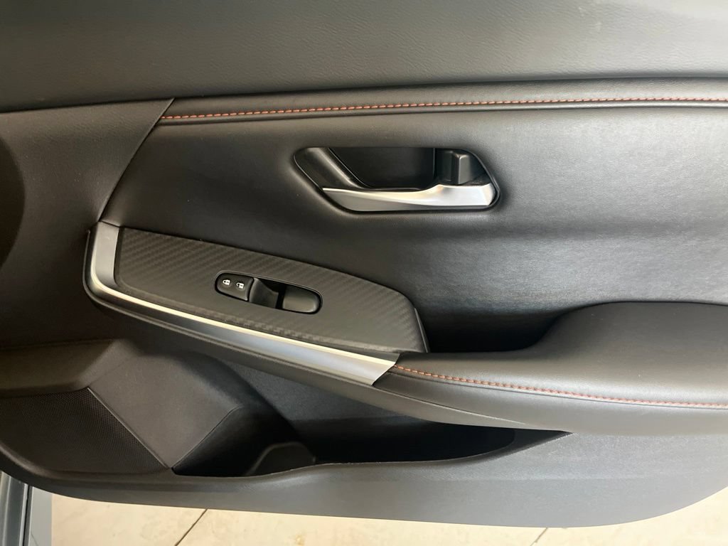 Used 2025 Nissan Sentra SR FWD image 54