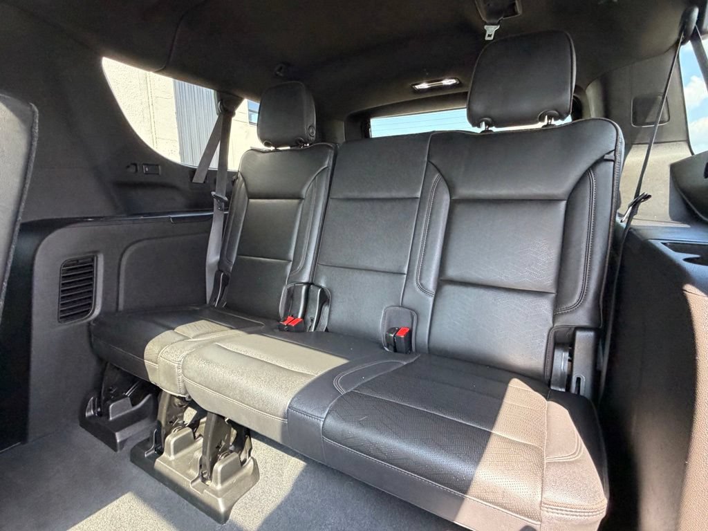 Used 2021 Chevrolet Suburban High Country AWD/4WD image 23