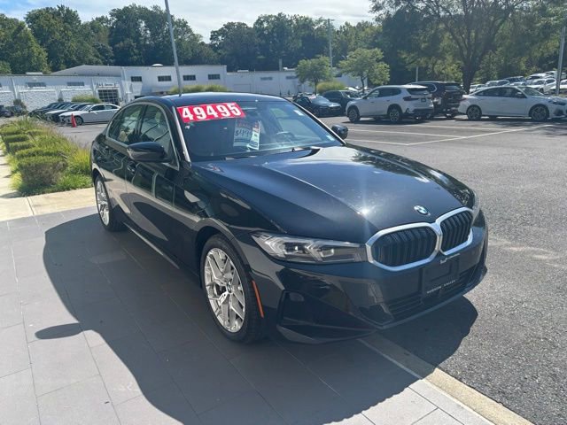 Used 2025 BMW 330i xDrive Sedan w/ Premium Package image 3