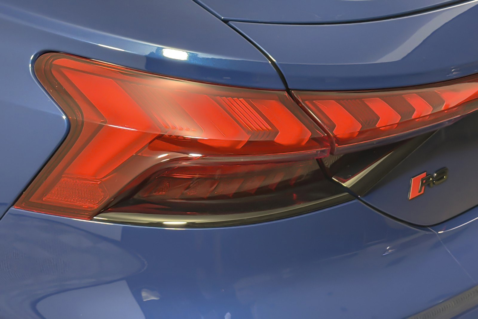 Used 2024 Audi RS e-tron GT w/ Carbon Performance Package image 26