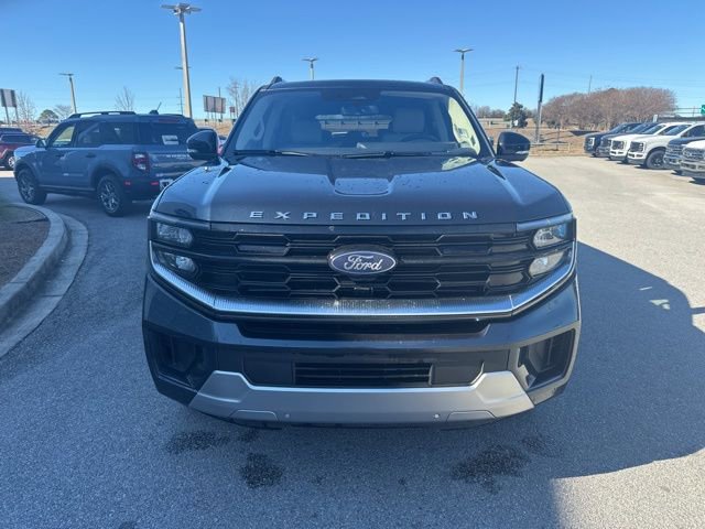 Used 2025 Ford Expedition Max Platinum image 9