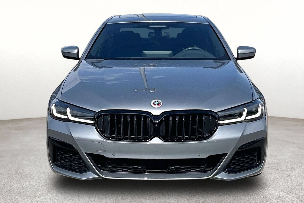 Used 2023 BMW M550i xDrive w/ Executive Package AWD/4WD image 4