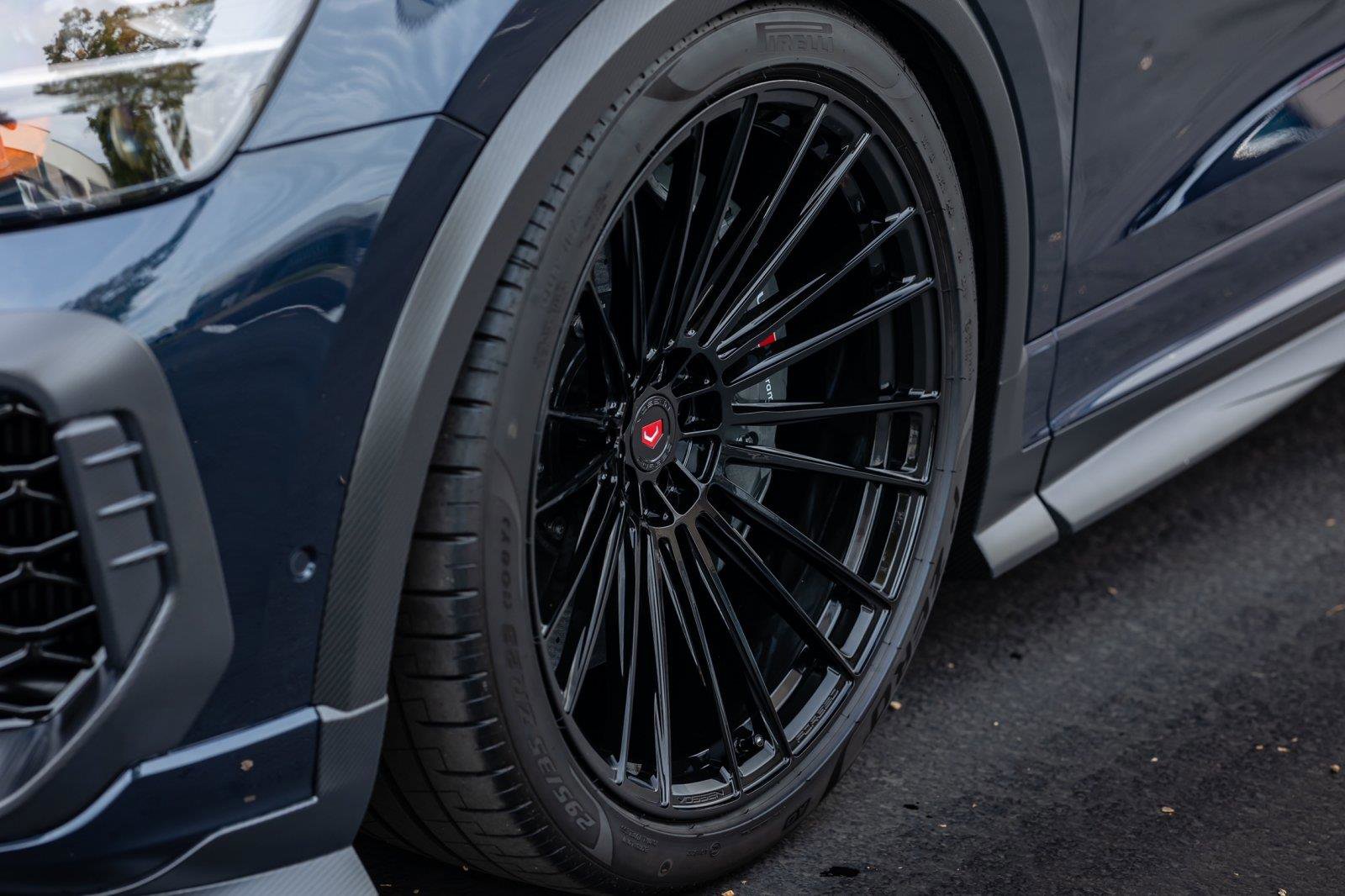 Used 2025 Audi RS Q8 performance image 37