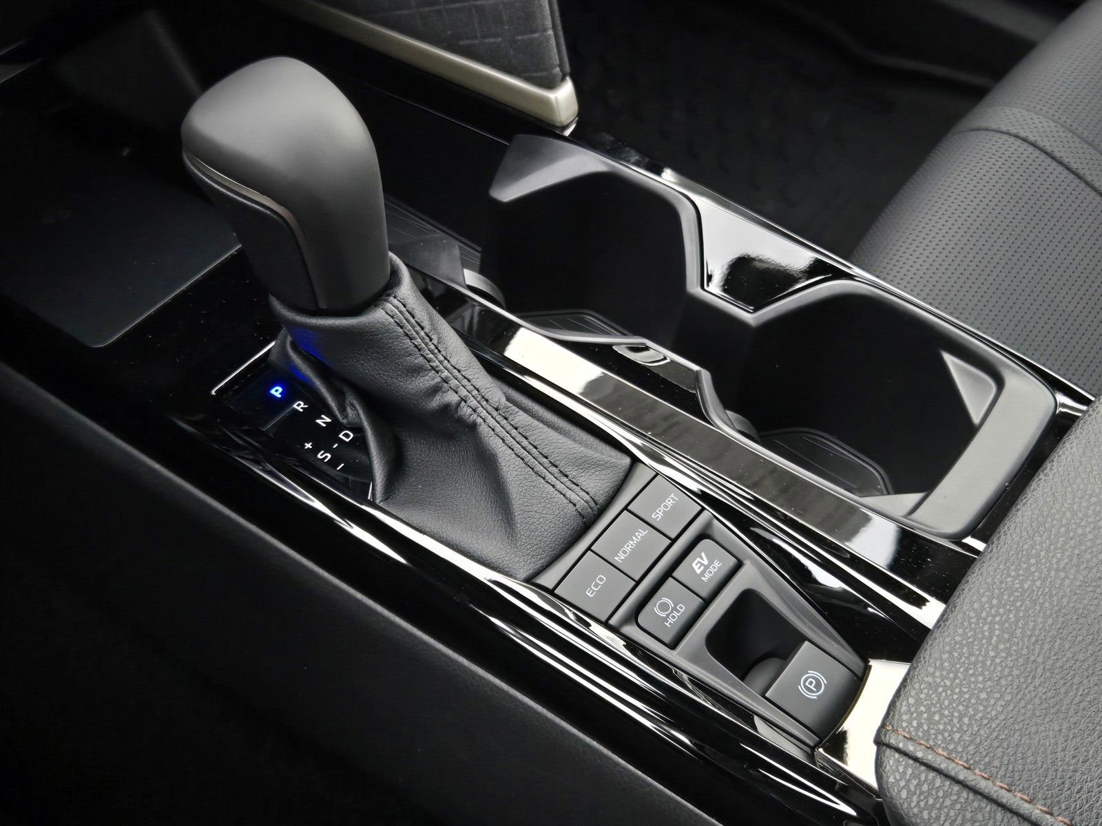 Certified 2026 Toyota Camry XLE w/ Premium Package AWD/4WD image 18