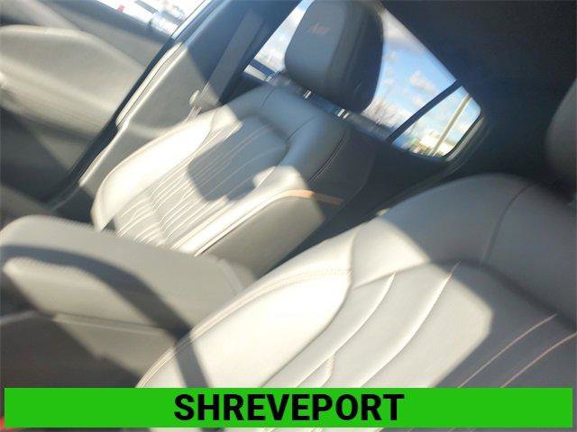 New 2026 Buick Envista Avenir image 12