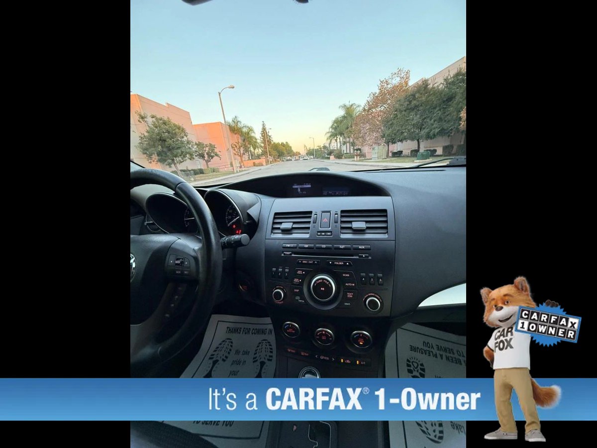 Used 2013 MAZDA MAZDA3 i Touring FWD image 59