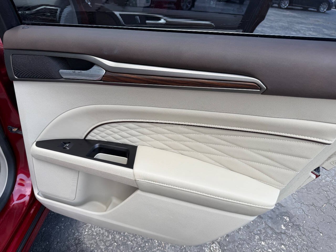 Used 2017 Ford Fusion Platinum FWD image 10
