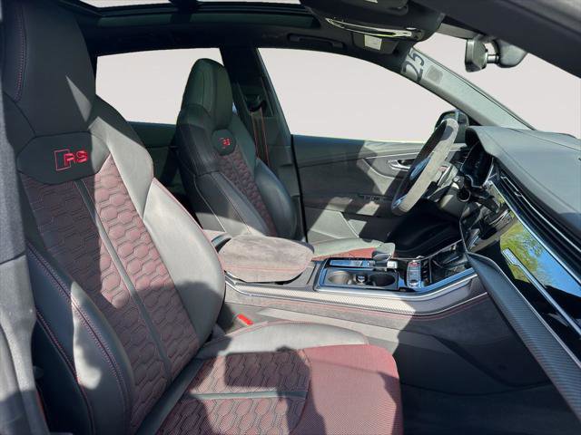 Certified 2025 Audi RS Q8 performance AWD/4WD image 15