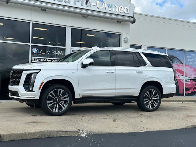 Used 2025 Cadillac Escalade Premium Luxury w/ Touring Package AWD/4WD image 5