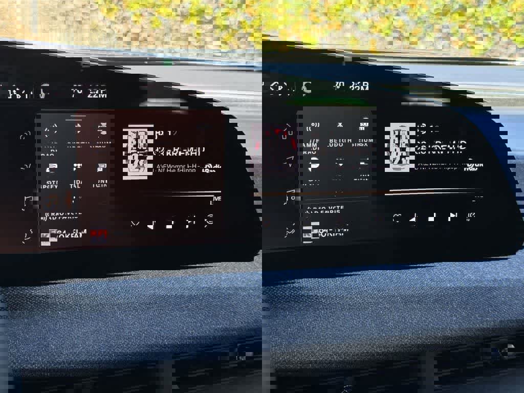 Used 2024 Lucid Air Touring image 19