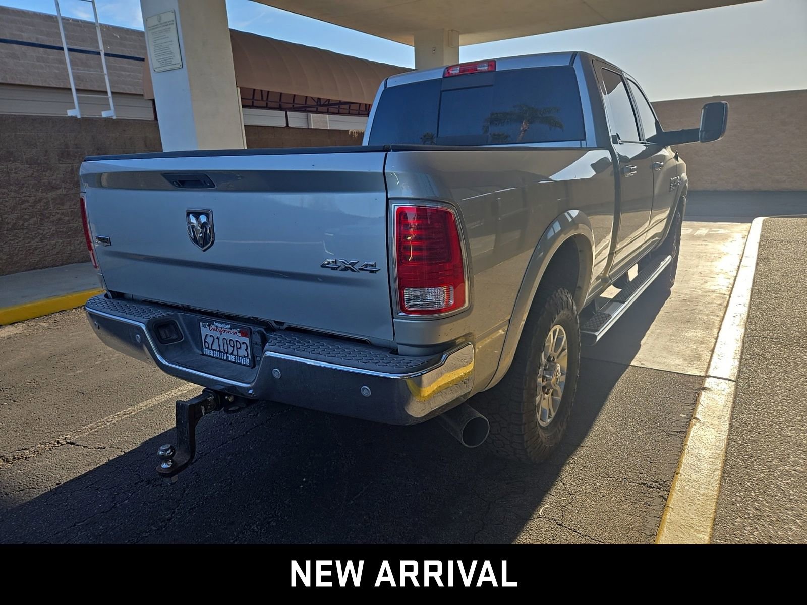 Used 2016 RAM 2500 Laramie AWD/4WD image 4