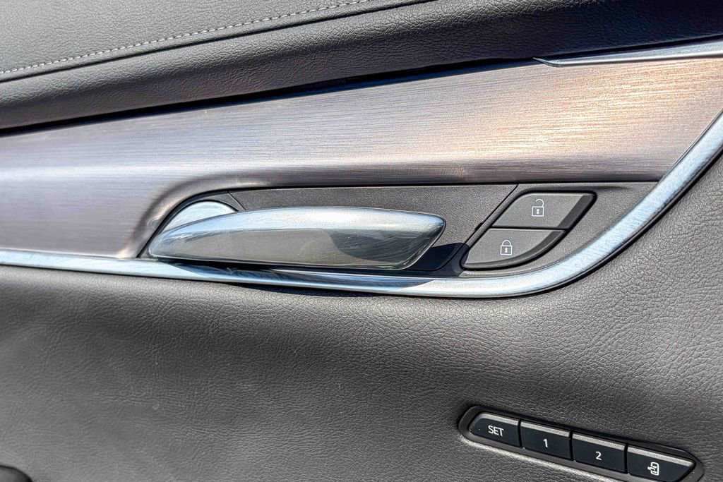 Used 2023 Cadillac XT6 Luxury image 42