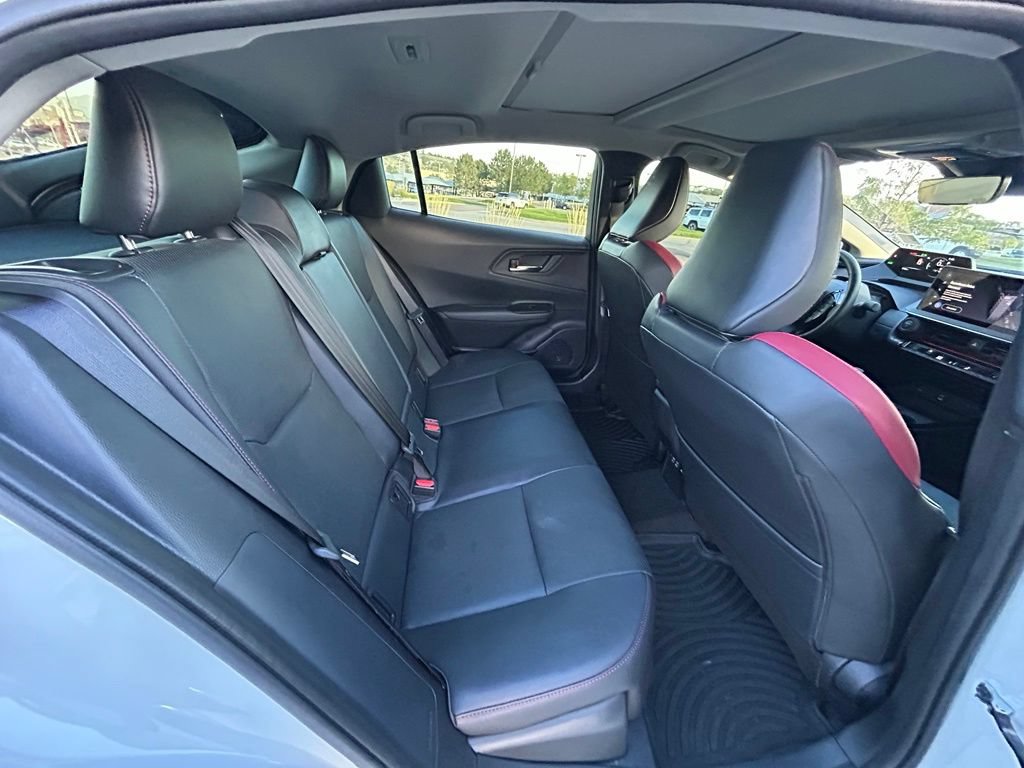 Used 2024 Toyota Prius Prime FWD image 31