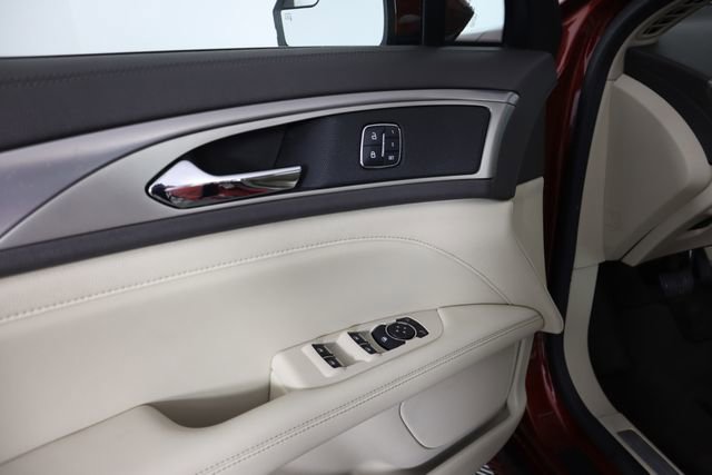 Used 2017 Lincoln MKZ Premiere image 25