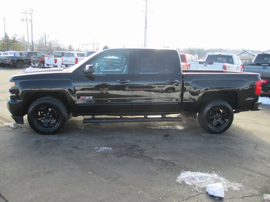 Used 2017 Chevrolet Silverado 1500 LTZ Z71 w/ LTZ Plus Package image 9