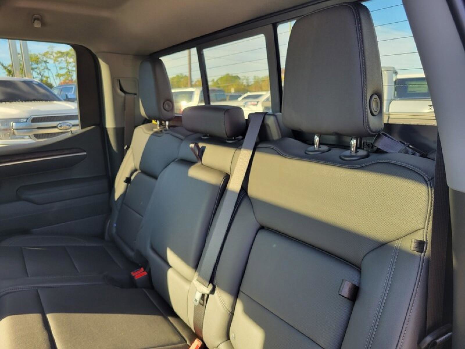 New 2026 GMC Sierra 1500 SLT w/ SLT Premium Plus Package image 27