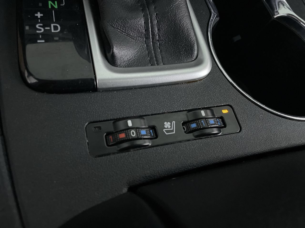 Used 2019 Toyota Highlander Limited AWD/4WD image 27