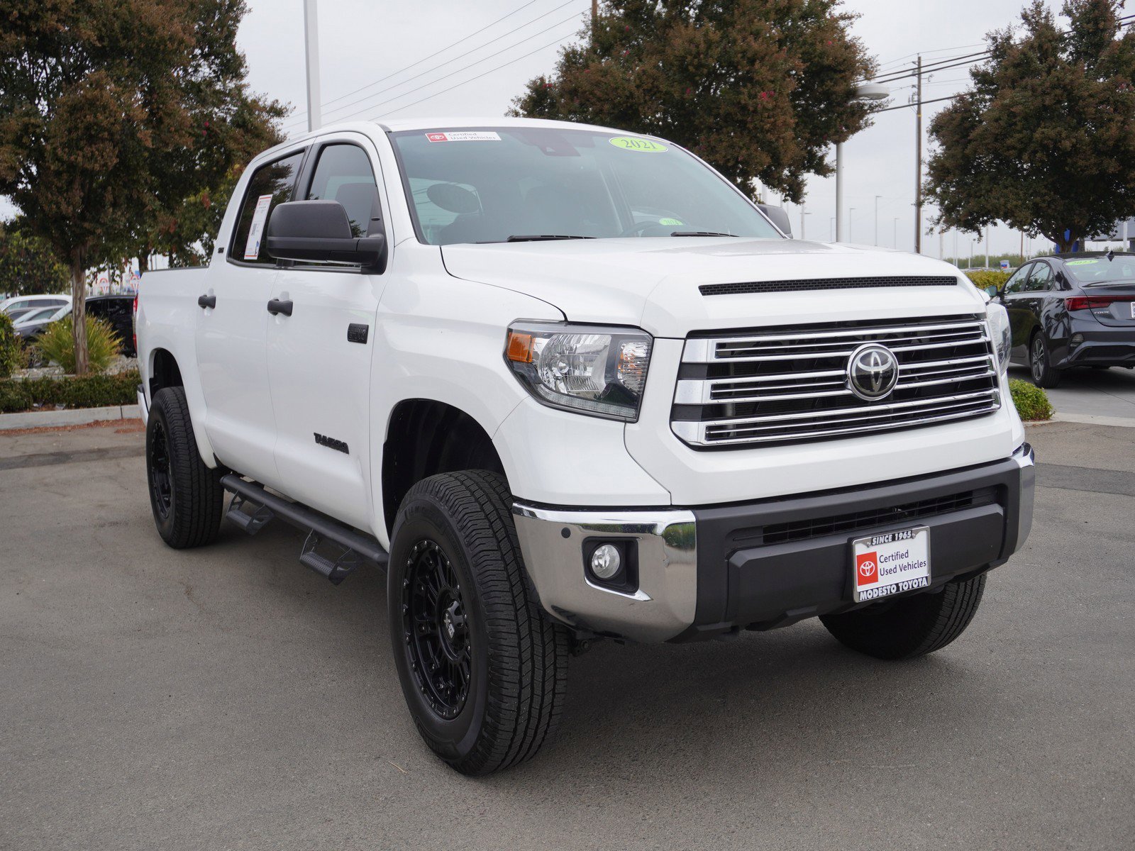 Used 2021 Toyota Tundra SR5 w/ Trail Edition