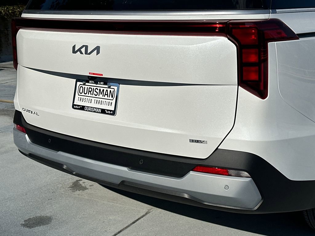 New 2026 Kia Carnival EX image 5