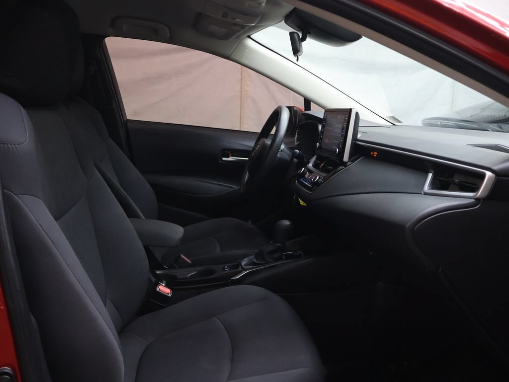 Used 2021 Toyota Corolla LE FWD image 9