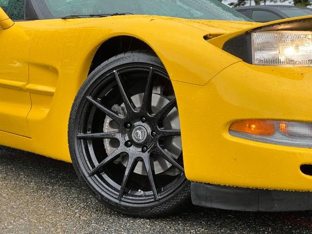 Used 2004 Chevrolet Corvette Convertible w/ Preferred Equipment Group RWD image 2