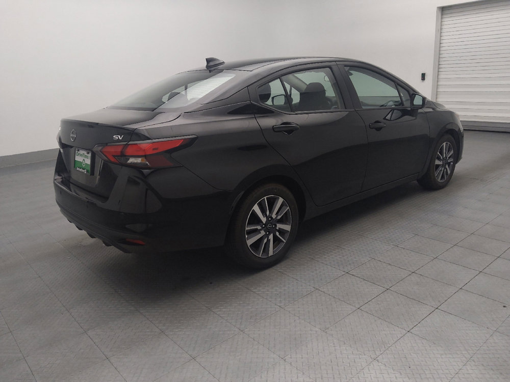 Used 2023 Nissan Versa SV image 10