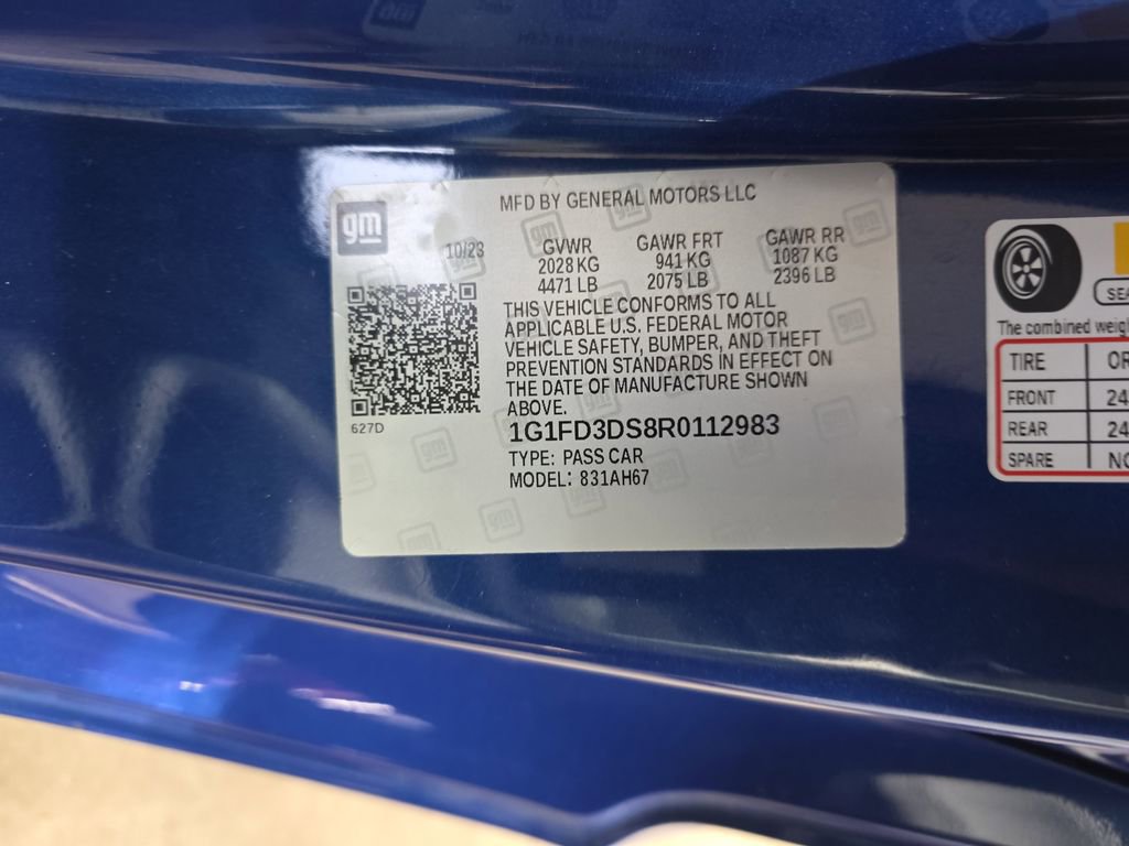 Used 2024 Chevrolet Camaro LT w/ Technology Package RWD image 32