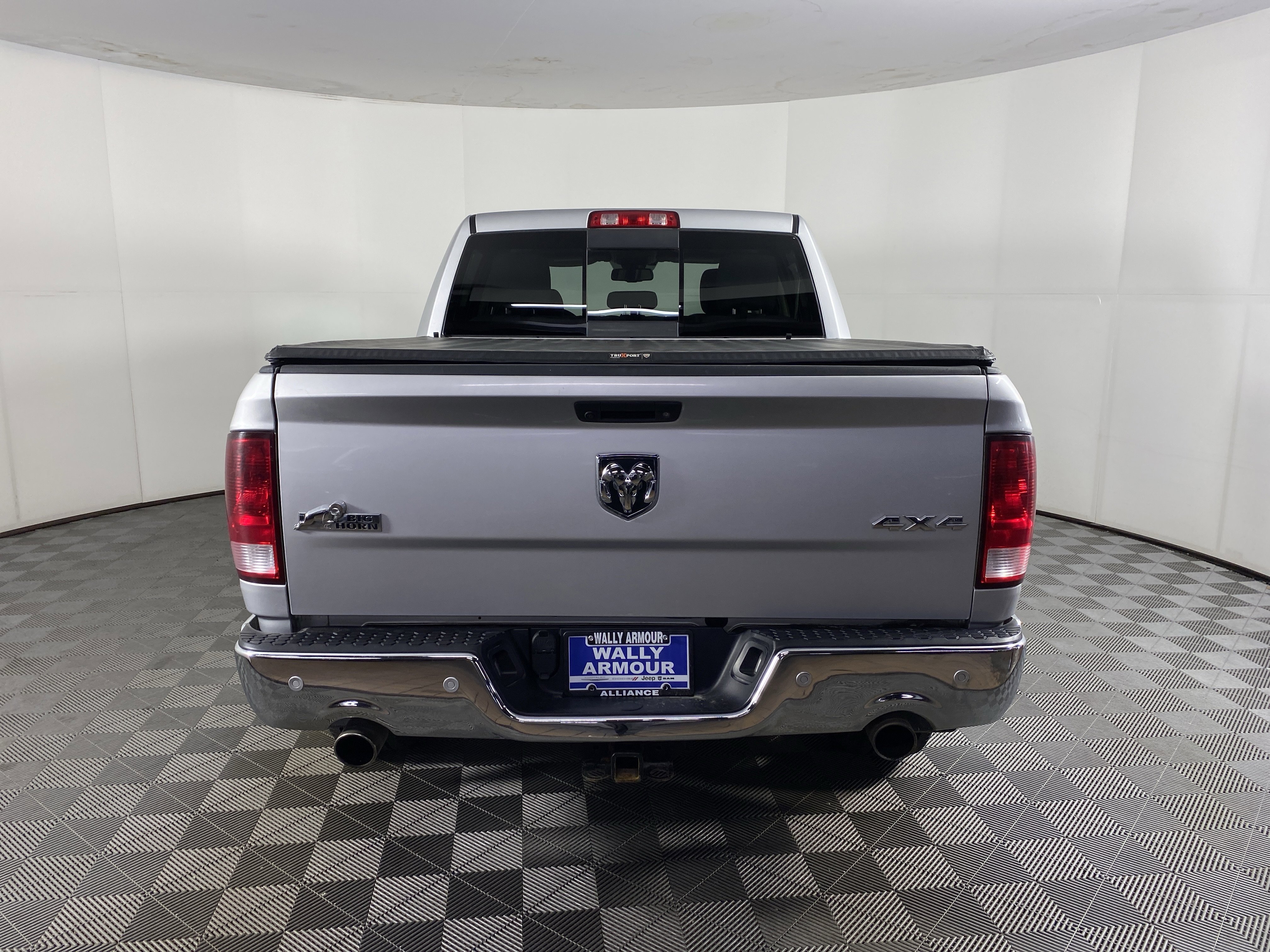 Used 2017 RAM 1500 Big Horn AWD/4WD image 9