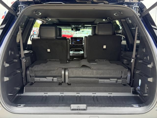 Used 2024 Toyota Sequoia Platinum AWD/4WD image 30