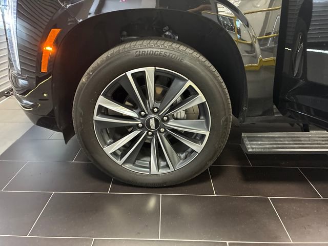 Used 2025 Cadillac Escalade Sport AWD/4WD image 28