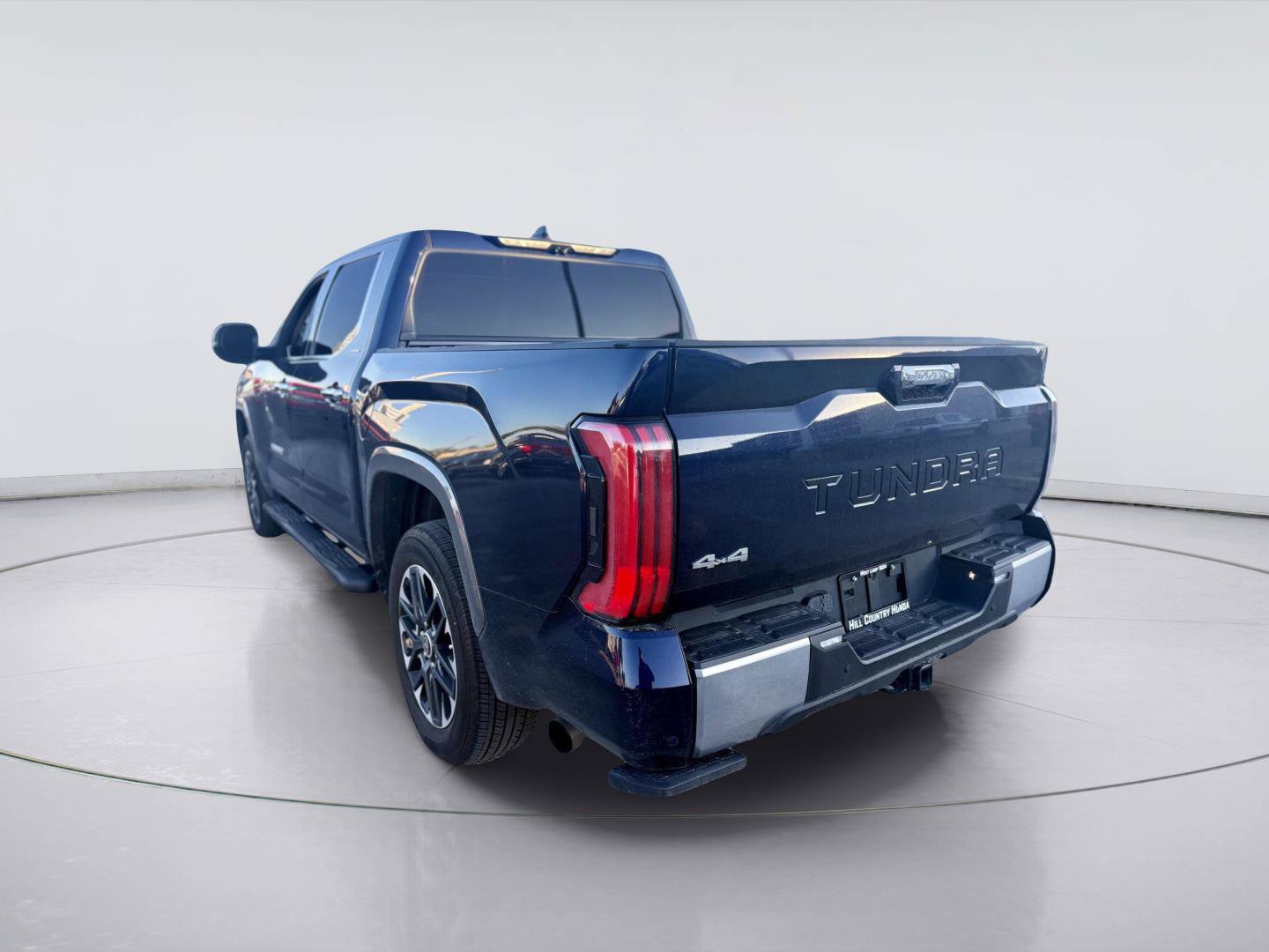 Used 2023 Toyota Tundra Limited AWD/4WD image 5