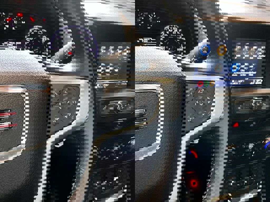 Used 2018 GMC Terrain SLE w/ Driver Convenience Package image 19