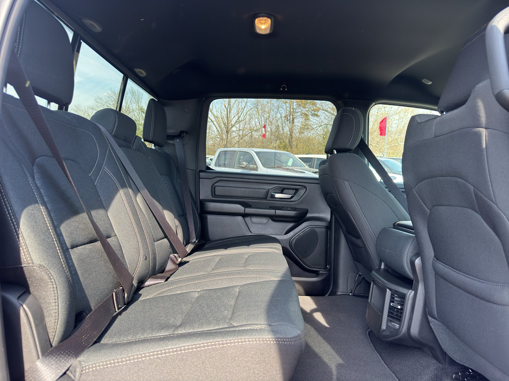 New 2026 RAM 1500 Express AWD/4WD image 18