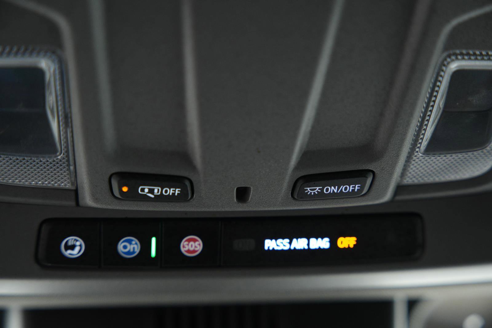 Used 2025 Chevrolet Silverado 2500 LT w/ Convenience Package image 38