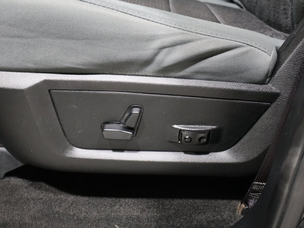 Used 2017 RAM 1500 Big Horn AWD/4WD image 11