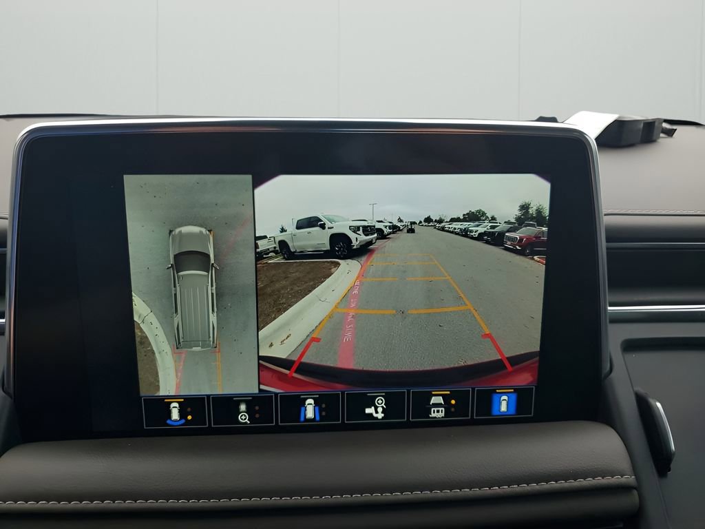 Used 2024 Chevrolet Tahoe LT w/ Luxury Package image 44