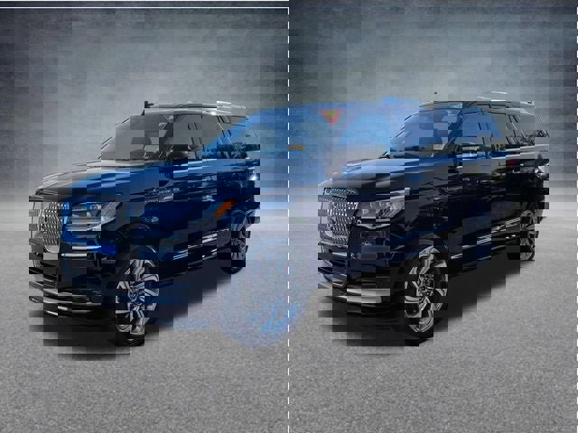 Used 2024 Lincoln Navigator L 4WD image 7